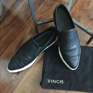 Vince Paeyre Slip-On Leather Sneakers